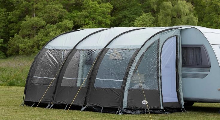 Tält kopplat till bil - Förtält till husvagn