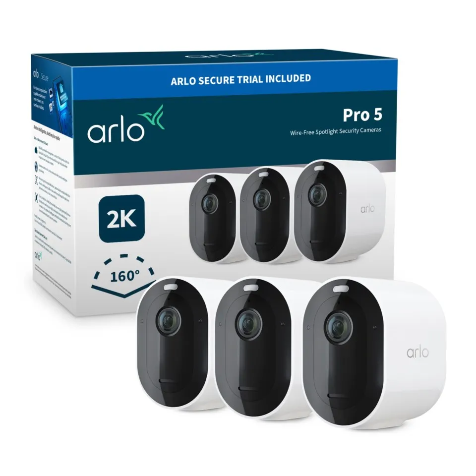 Arlo Pro 5 Trådlös Övervakningskamera Spotlight 3-pack (Bästa övervakningskameran - Bäst i test)