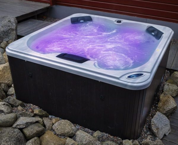 Spabad Foibe (Prisvärt bubbelbad för 4 personer)